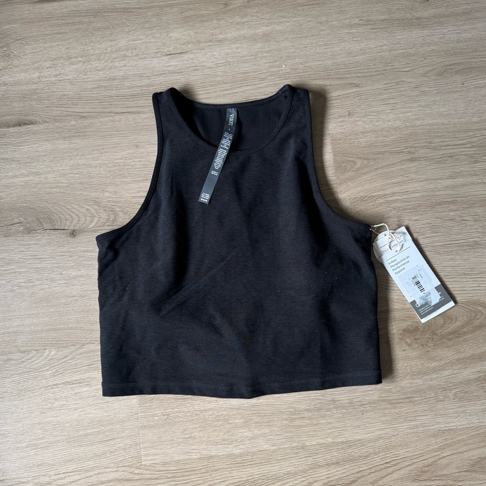 Vuori Black Plyo Pose Crop